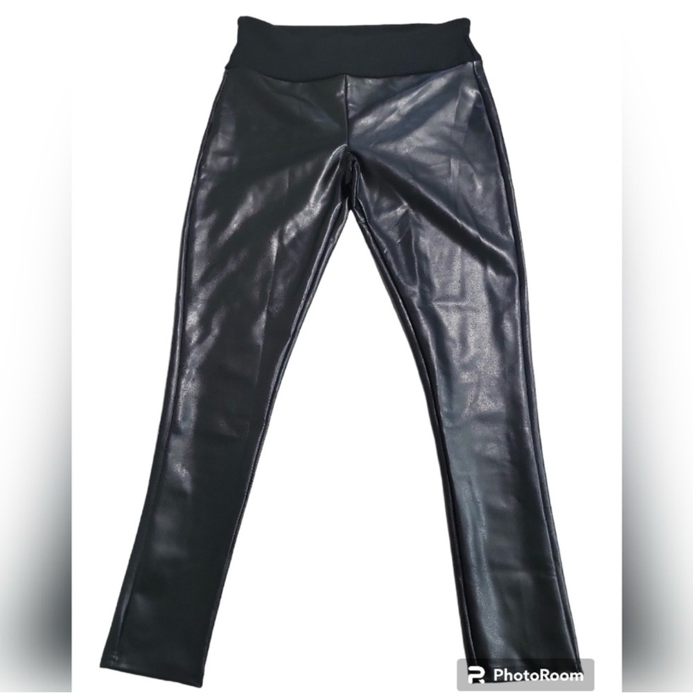 Assets By Spanx Faux Leather Leggings Size 1X. Black 30” Inseam. Elastic Waist - Picture 6 of 15